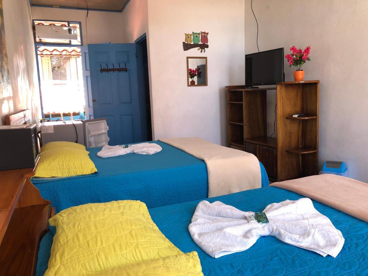 פוארטו לימון Hotel La Uvita מראה חיצוני תמונה